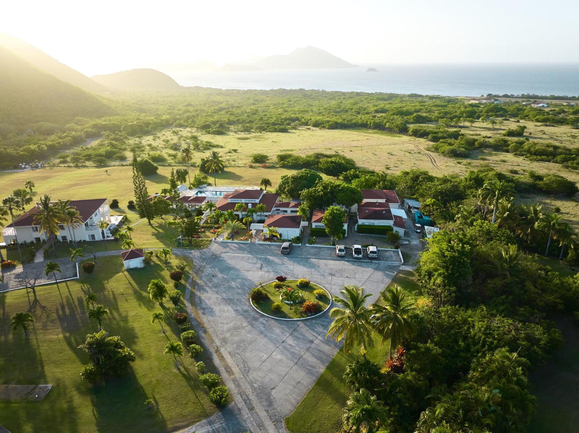 Mount Nevis Hotel Exterior foto